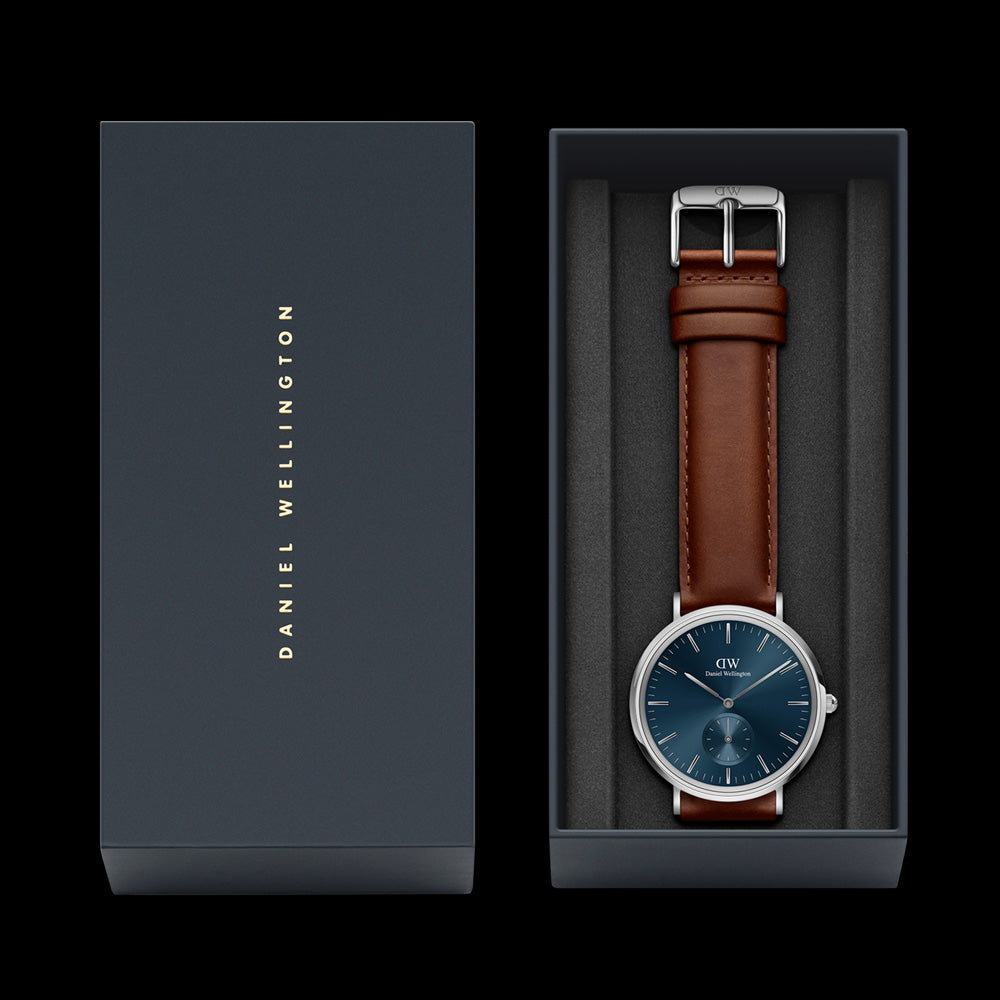 DANIEL WELLINGTON CLASSIC LEATHER MULTI-EYE SILVER ARCTIC BLUE DIAL WATCH - PACKAGING