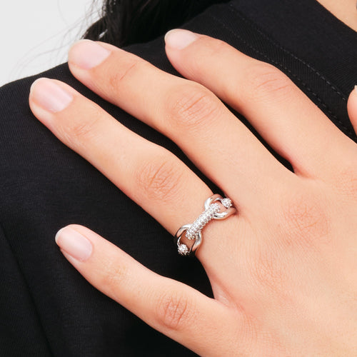 Woman Wearing Daniel Wellington Crystal Link Silver Ring