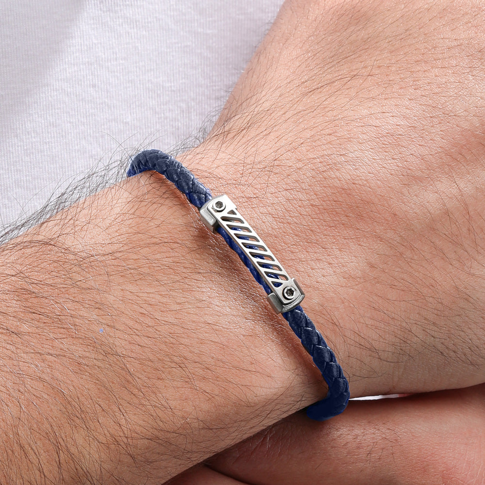 POLICE PLAQUETES BLUE LEATHER MEN'S BRACELET - WRIST VIEW