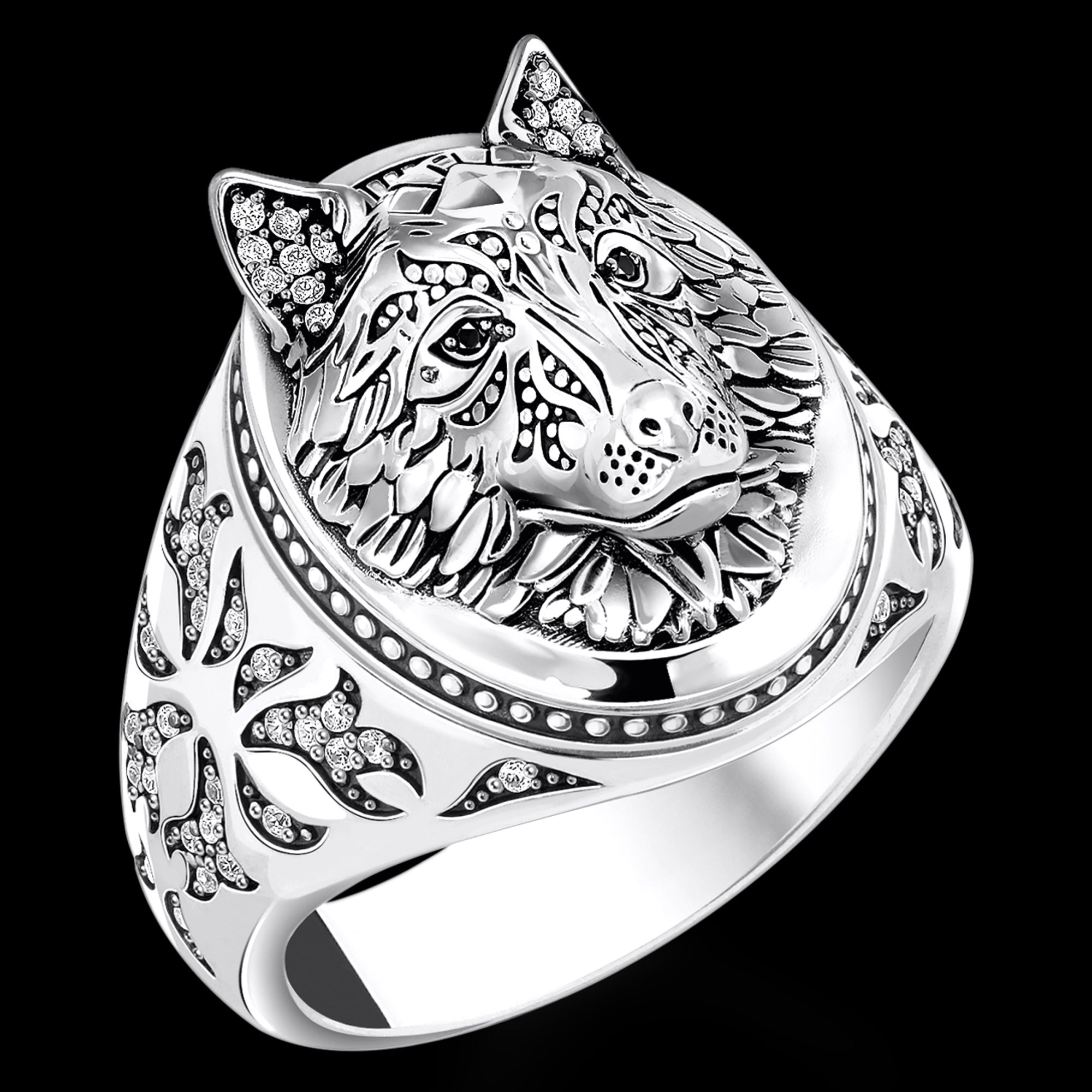 Side View Thomas Sabo Rebel Wolf Sterling Silver Signet Ring