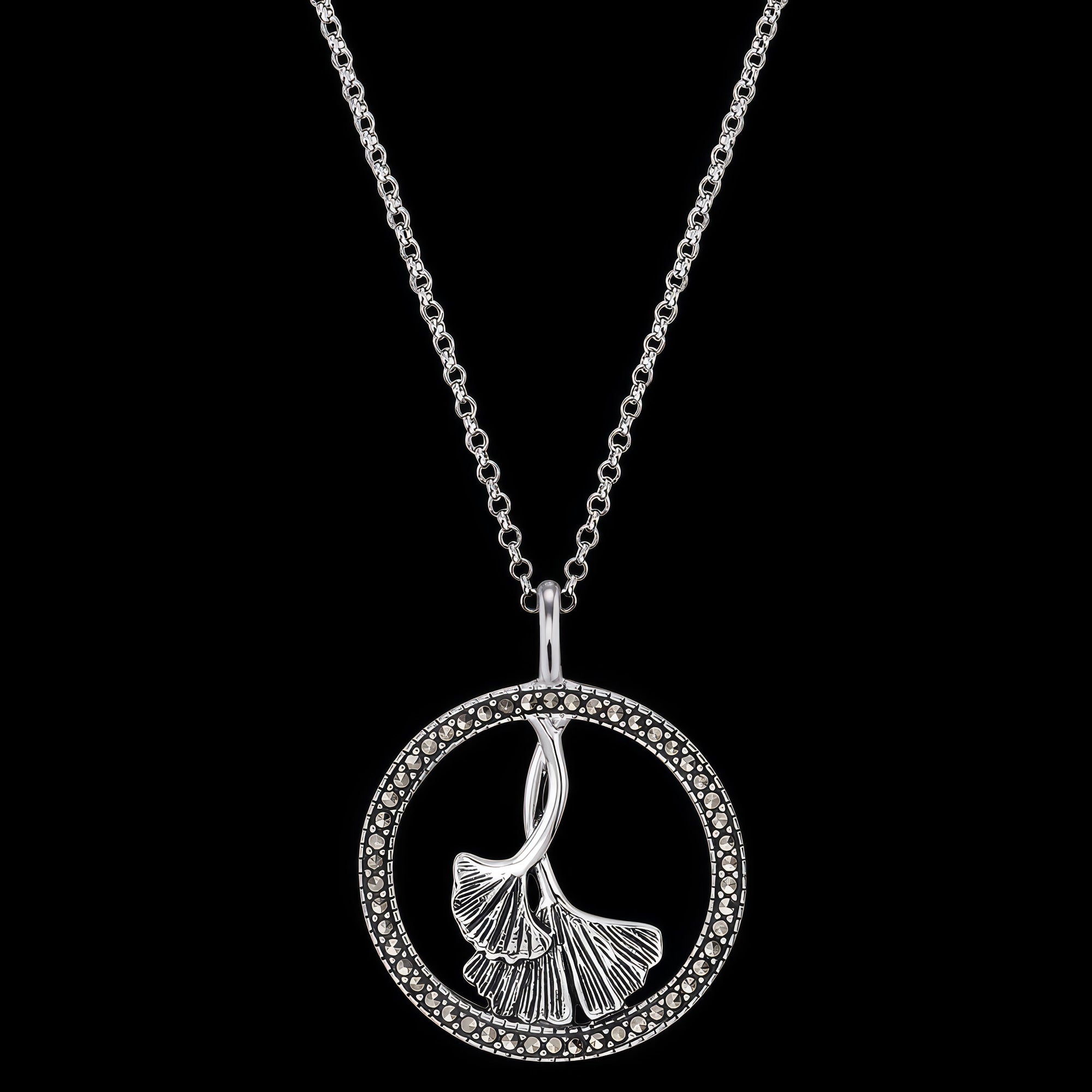 Ginkgo Leaf Marcasite Circle Necklace | Engelsrufer