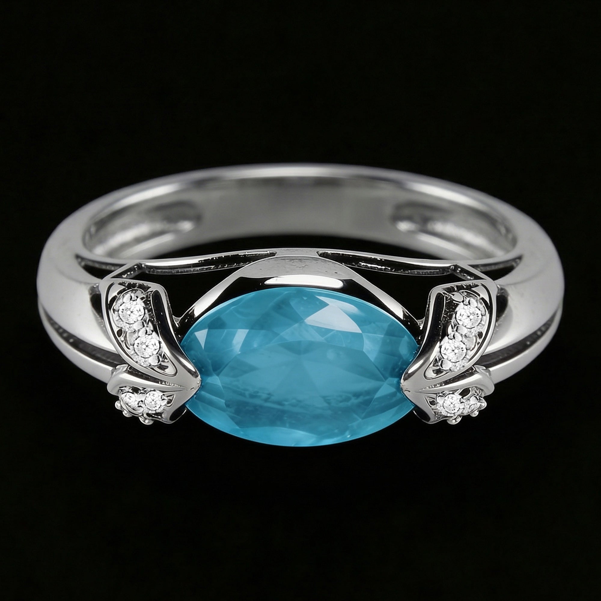 Front view of sterling silver oval cut aquamarine ladies ring.