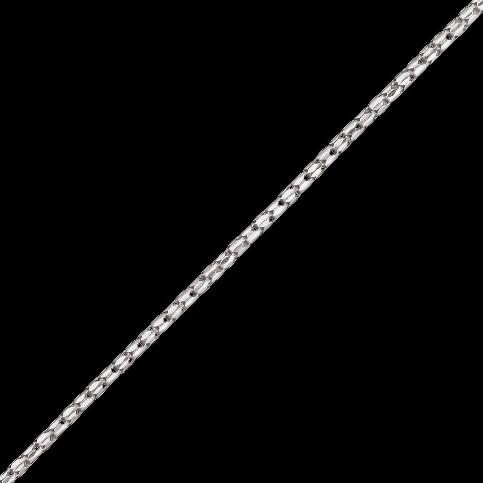 Close-up of Engelsrufer sterling silver 1.5mm Korean chain necklace.