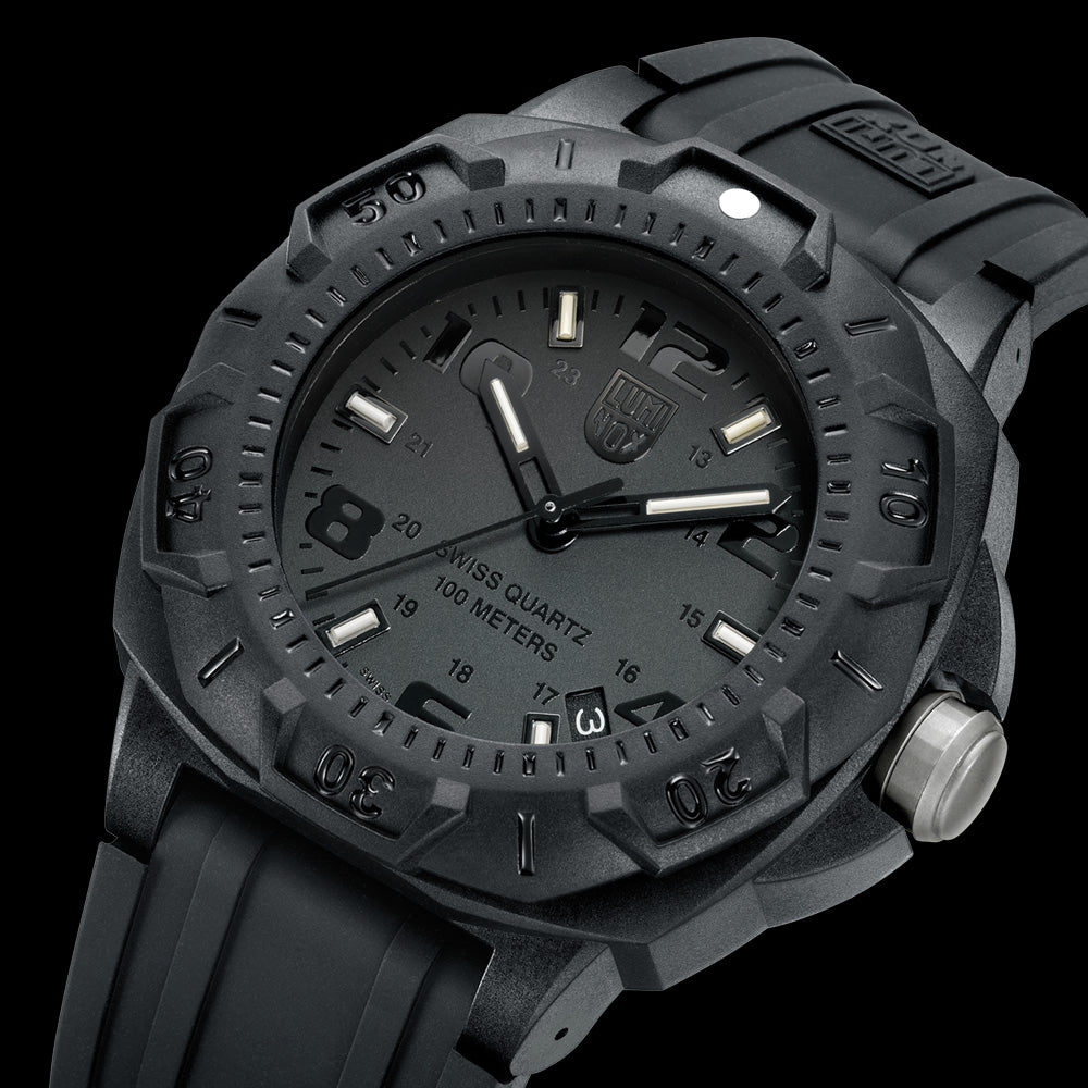 LUMINOX LAND SENTRY BLACKOUT 200 SERIES WATCH 0201.BO - DIAL CLOSE-UP