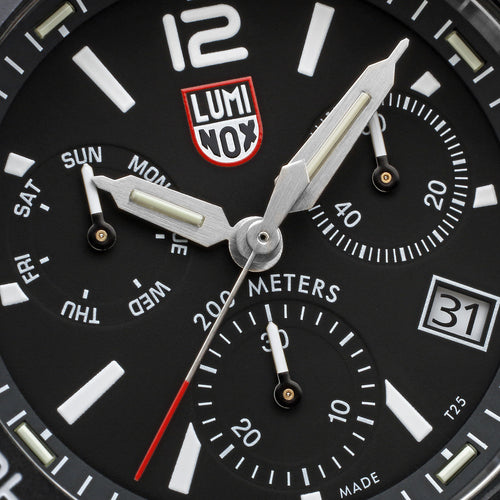 LUMINOX PACIFIC DIVER BLACK DIAL CHRONOGRAPH WATCH 3142 - DIAL CLOSE-UP
