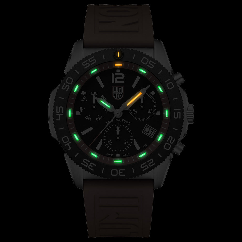 LUMINOX PACIFIC DIVER ORANGE CHRONOGRAPH WATCH 3149 - NIGHT VIEW