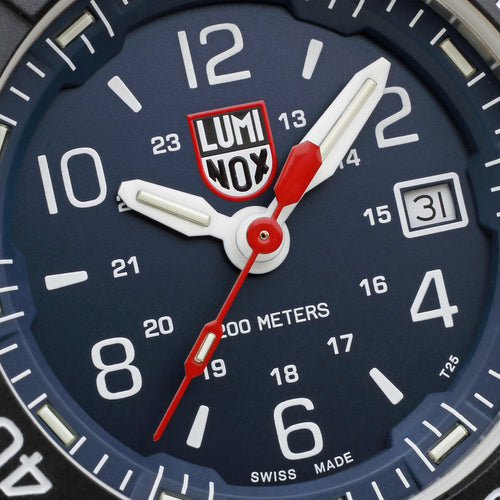 LUMINOX NAVY SEAL BLUE WATCH 3253.CB - DIAL CLOSE-UP