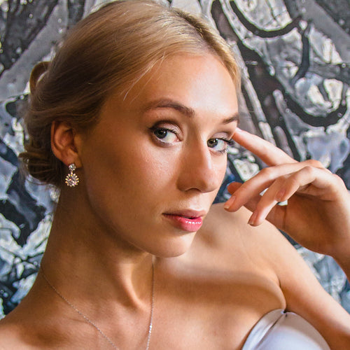 GEORGINI LUXE VELLUTO SILVER EARRINGS - MODEL VIEW