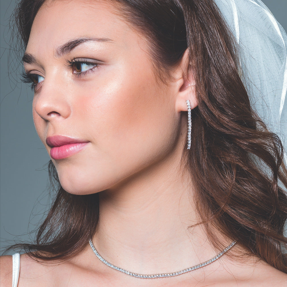 GEORGINI ICONIC BRIDAL VERA SILVER NECKLACE - MODEL VIEW 2