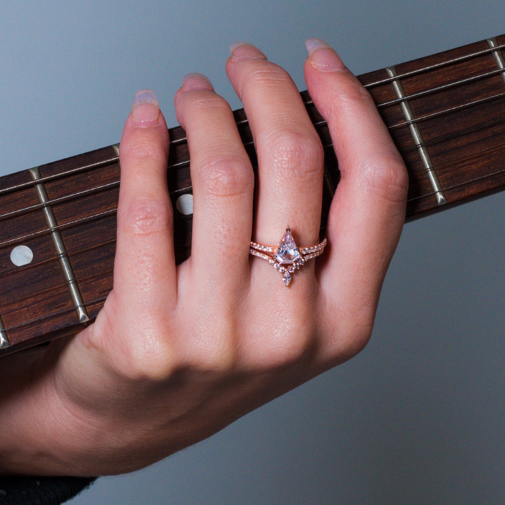 GEORGINI TIARA ROSE GOLD RING - HAND MODEL 2