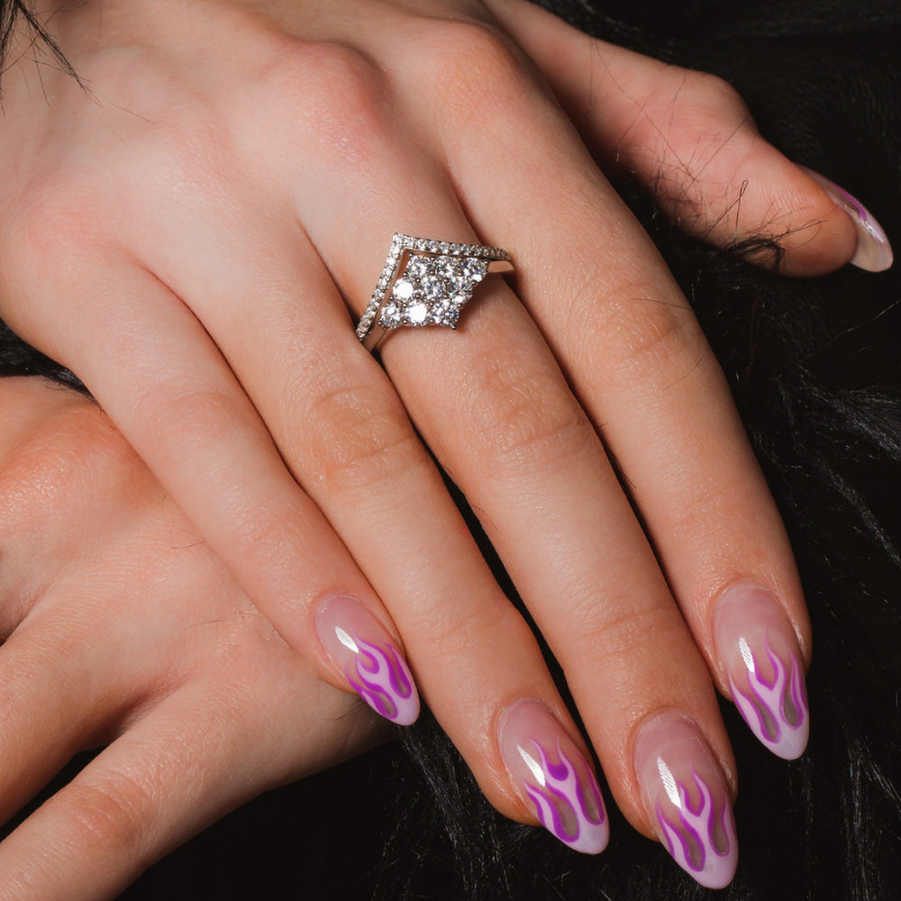 GEORGINI GLAM SILVER RING - HAND MODEL