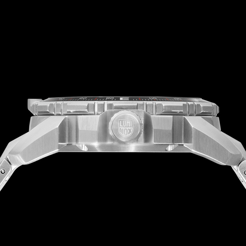 LUMINOX ICE-SAR ARCTIC WATCH 1202 - SIDE VIEW