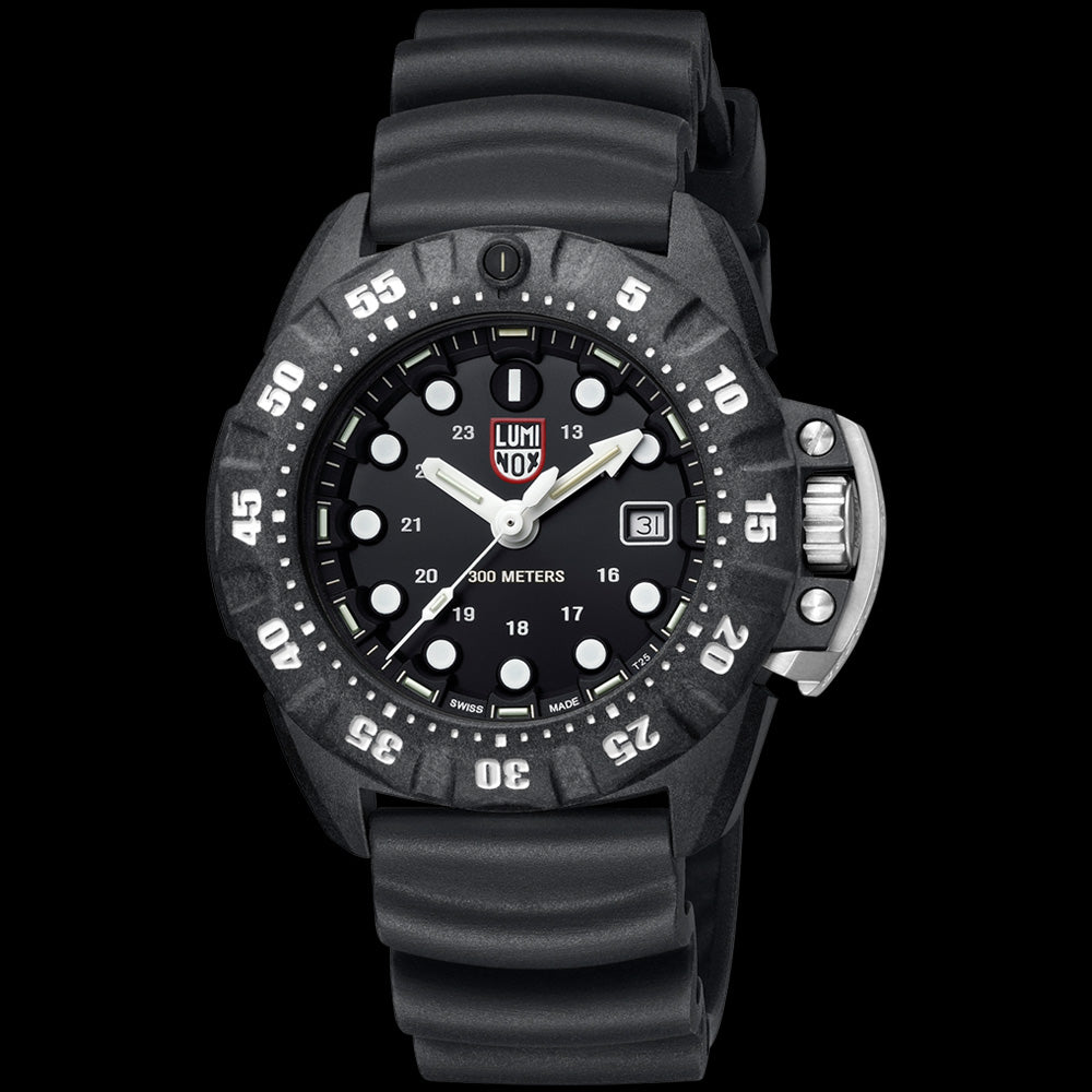 LUMINOX SCOTT CASSELL DEEP DIVE WATCH 1551 - TILT VIEW