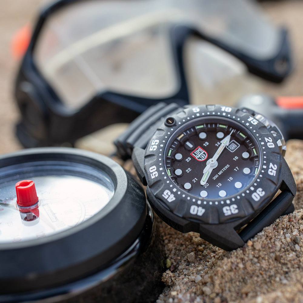 LUMINOX SCOTT CASSELL DEEP DIVE WATCH 1551 - BEAUTY VIEW