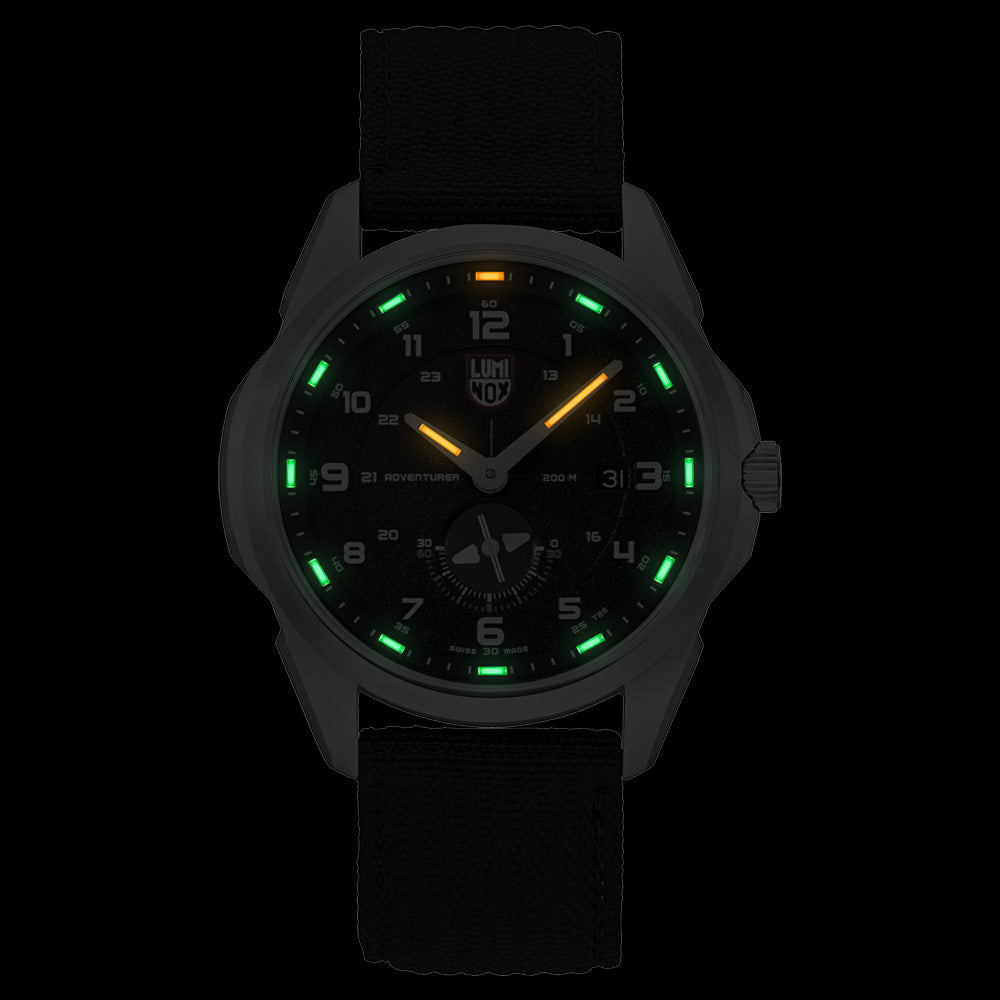 LUMINOX ATACAMA ADVENTURER FIELD WATCH 1761 - ILLUMINATION VIEW