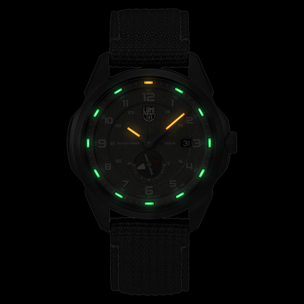 LUMINOX ATACAMA ADVENTURER FIELD CAMO WATCH 1767 - ILLUMINATION  VIEW