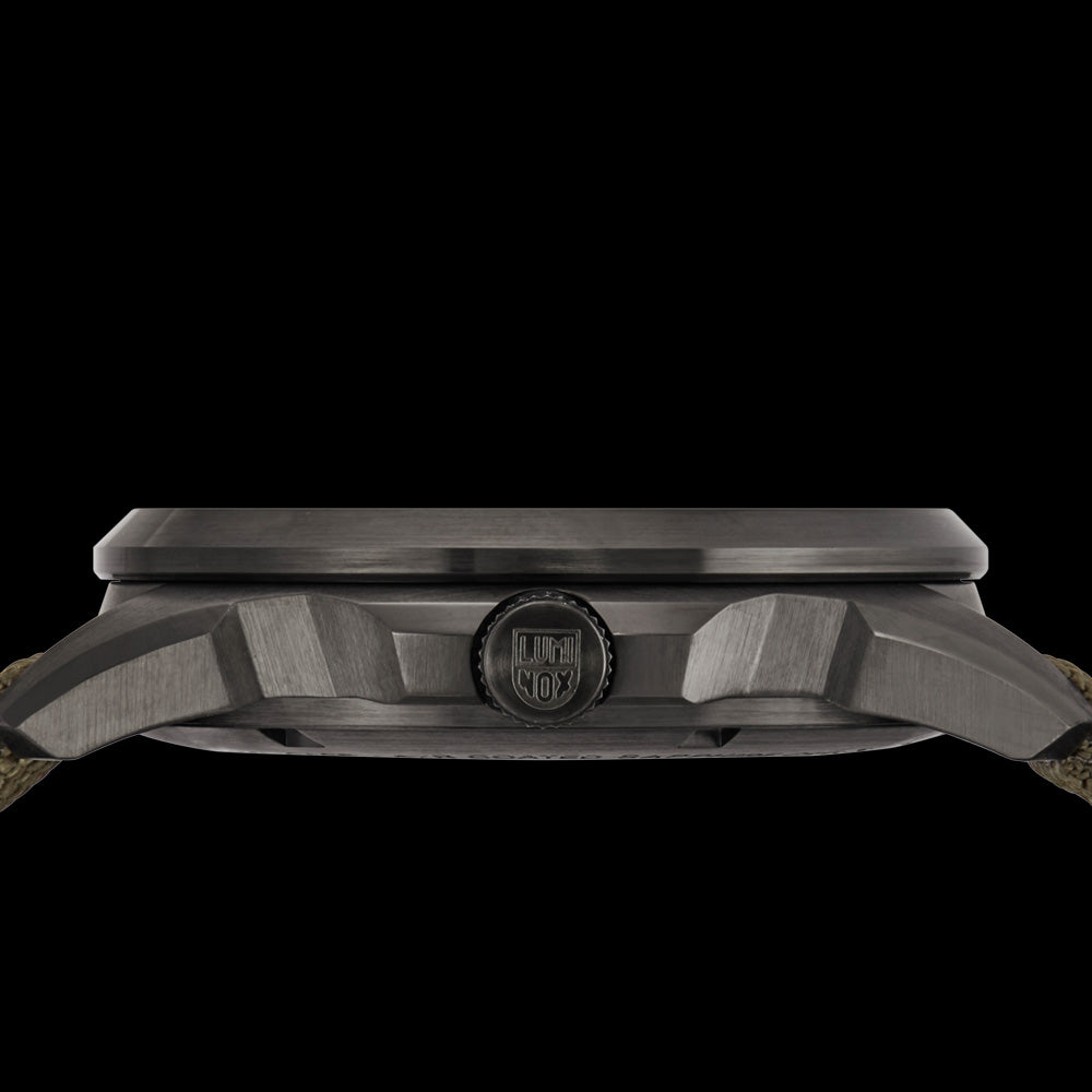 LUMINOX ATACAMA ADVENTURER FIELD CAMO WATCH 1767 - SIDE VIEW