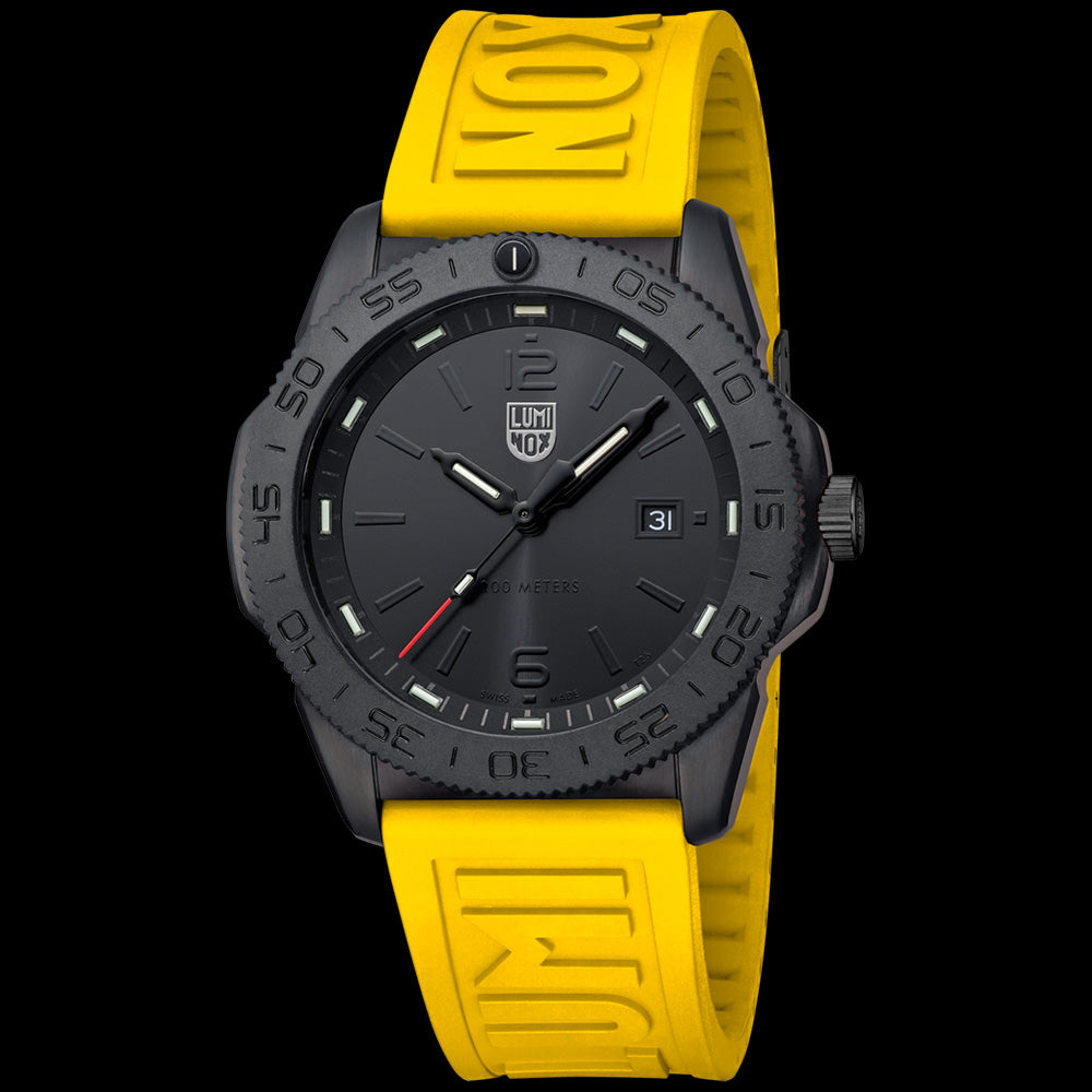 LUMINOX PACIFIC DIVER WATCH 3121.BO.GF - TILT VIEW