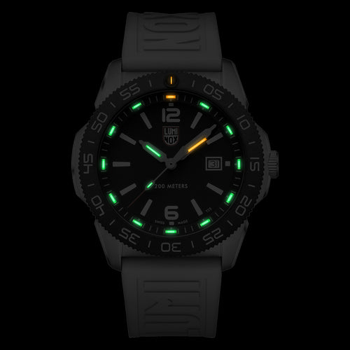 LUMINOX PACIFIC DIVER WATCH 3121.WF - NIGHT VIEW