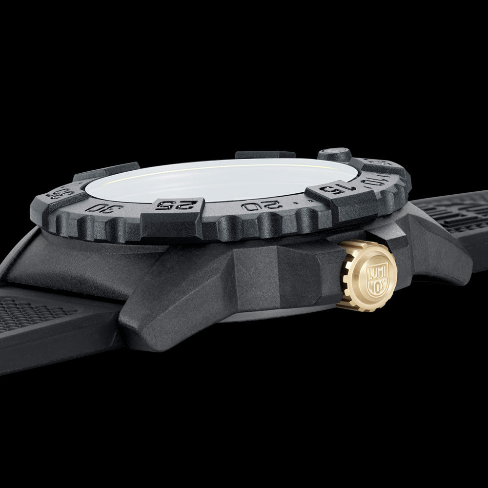 LUMINOX NAVY SEAL 45MM MILITARY DIVE WATCH 3508 - SIDE VIEW