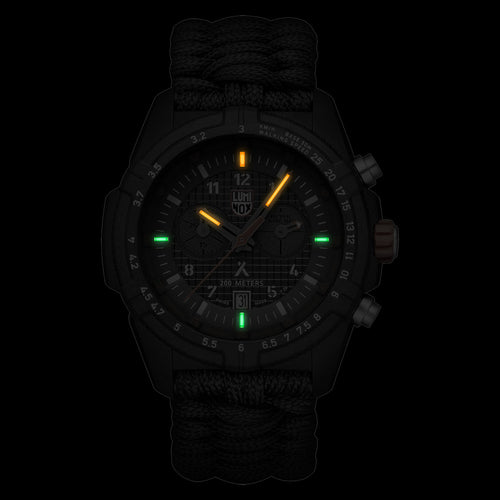 LUMINOX BEAR GRYLLS LAND SERIES SURVIVAL WATCH 3797.KM - ILLUMINATION VIEW