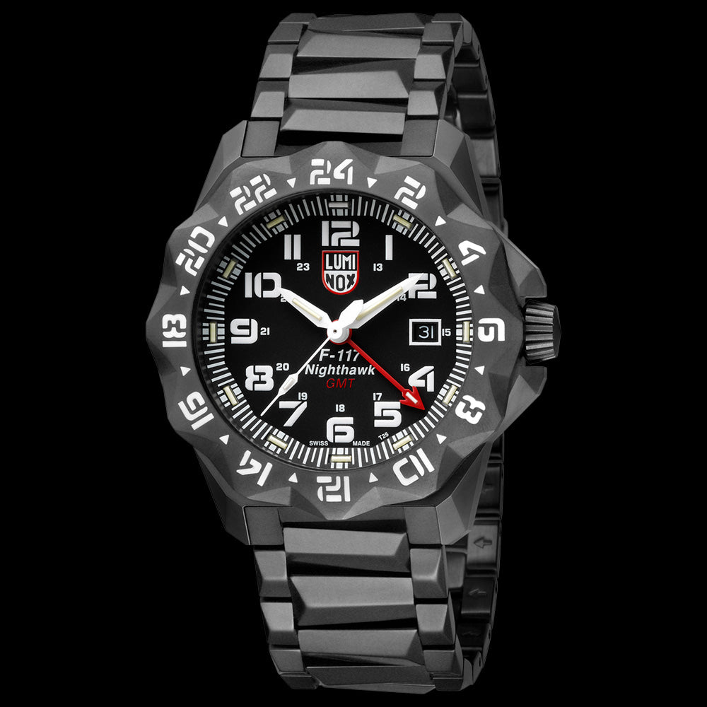 LUMINOX F-117 NIGHTHAWK PILOT WATCH 6422 - TILT VIEW