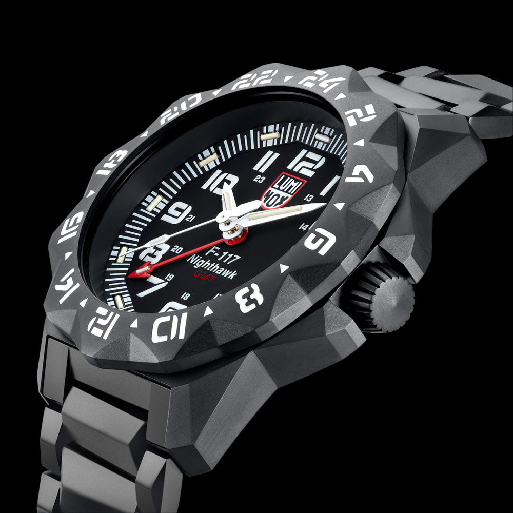 LUMINOX F-117 NIGHTHAWK PILOT WATCH 6422 - SIDE VIEW 2