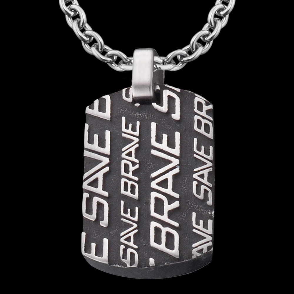 SAVE BRAVE MEN’S SAMUEL DOG TAG NECKLACE - CLOSE-UP