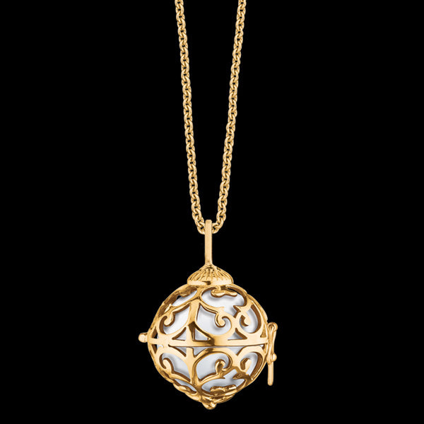 ENGELSRUFER GOLD WHITE SOUNDBALL EXTRA SMALL NECKLACE - CLOSE-UP