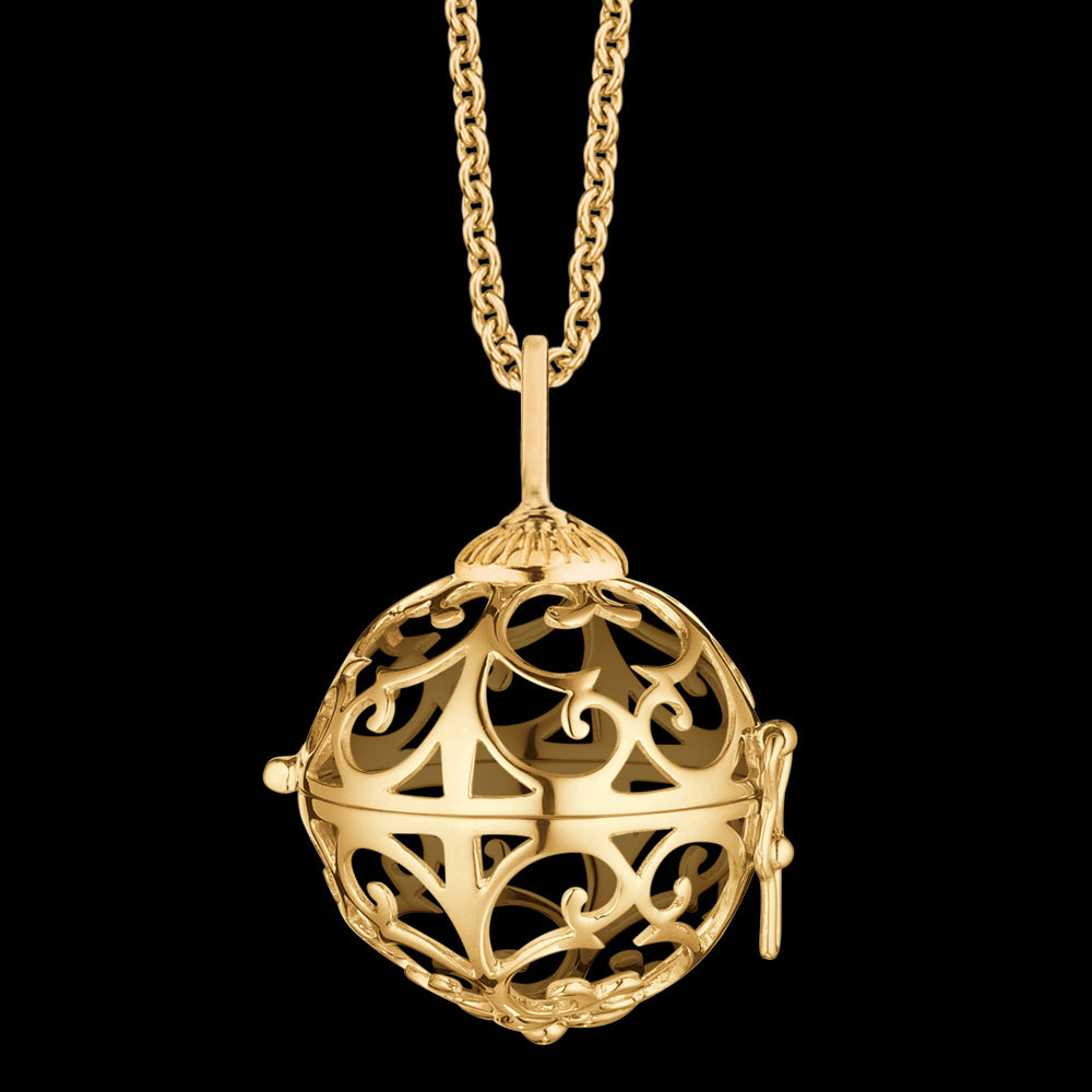 ENGELSRUFER GOLD EMPTY CARRIAGE NECKLACE - CLOSE-UP