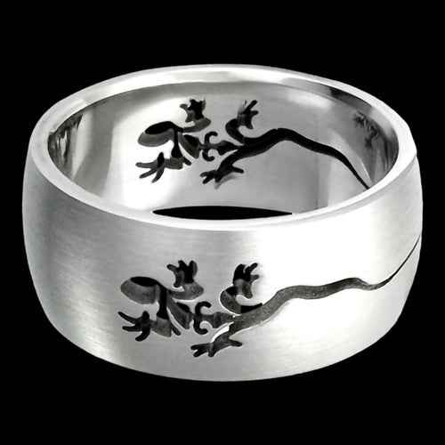 STAINLESS STEEL MEN’S LIZARD CUT-OUT RING - FRONT VIEW