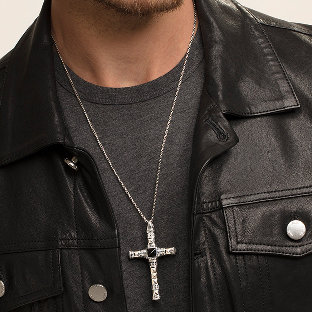 THOMAS SABO PYRAMID SKULL CROSS PENDANT - MALE MODEL VIEW