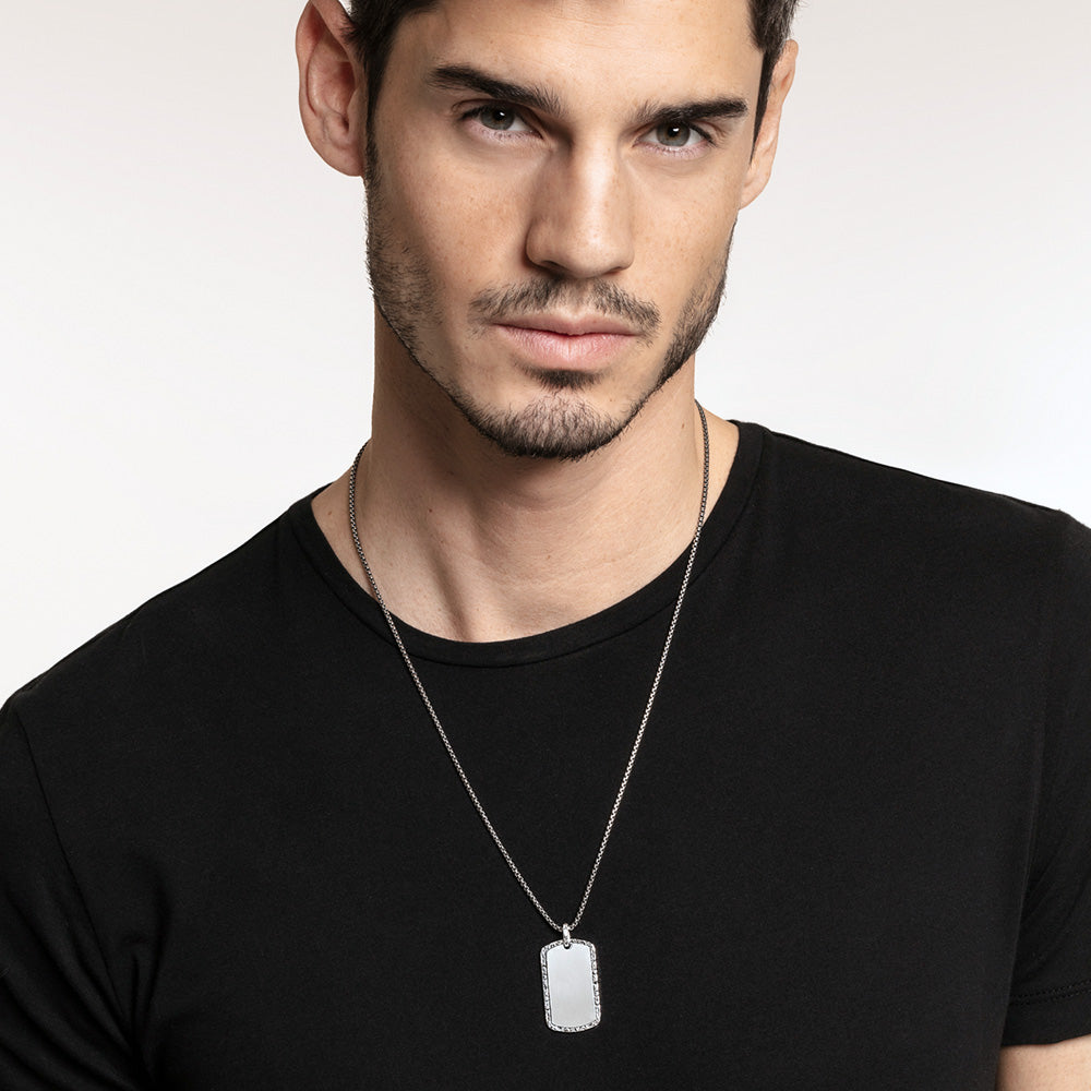 THOMAS SABO SILVER DOG TAG PENDANT - MALE MODEL VIEW