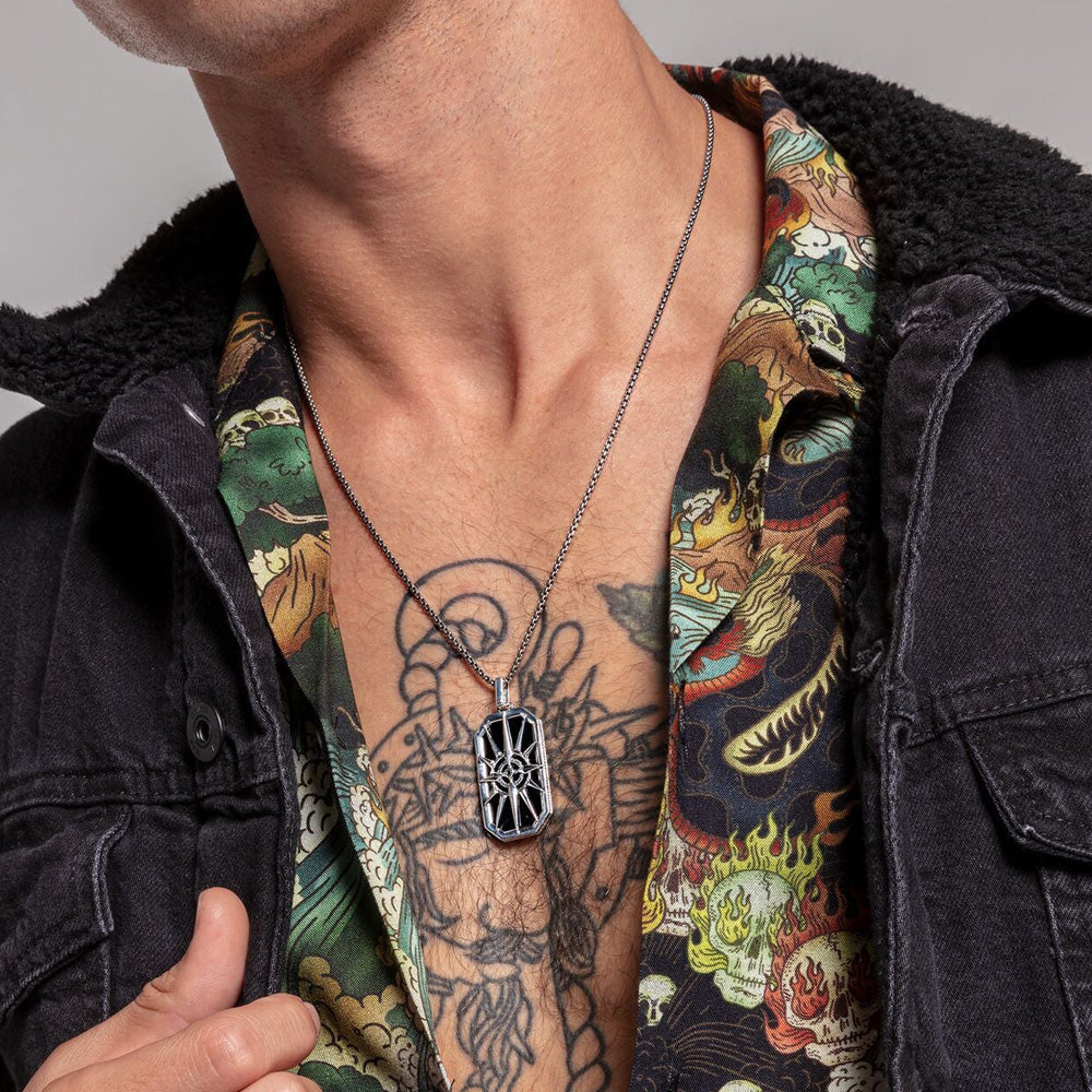 THOMAS SABO SILVER ONYX COMPASS STAR DOG TAG PENDANT - MALE MODEL VIEW