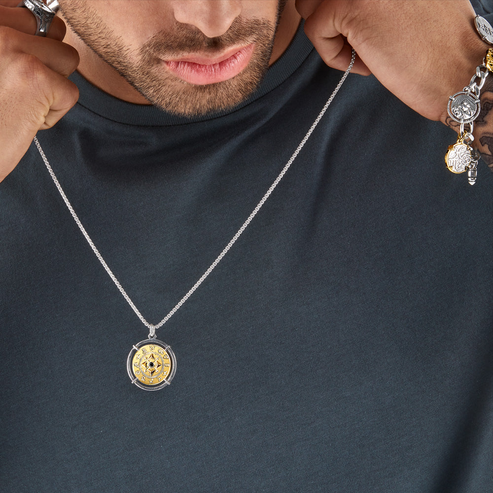 THOMAS SABO GOLD ELEMENTS OF NATURE PENDANT - MALE MODEL VIEW